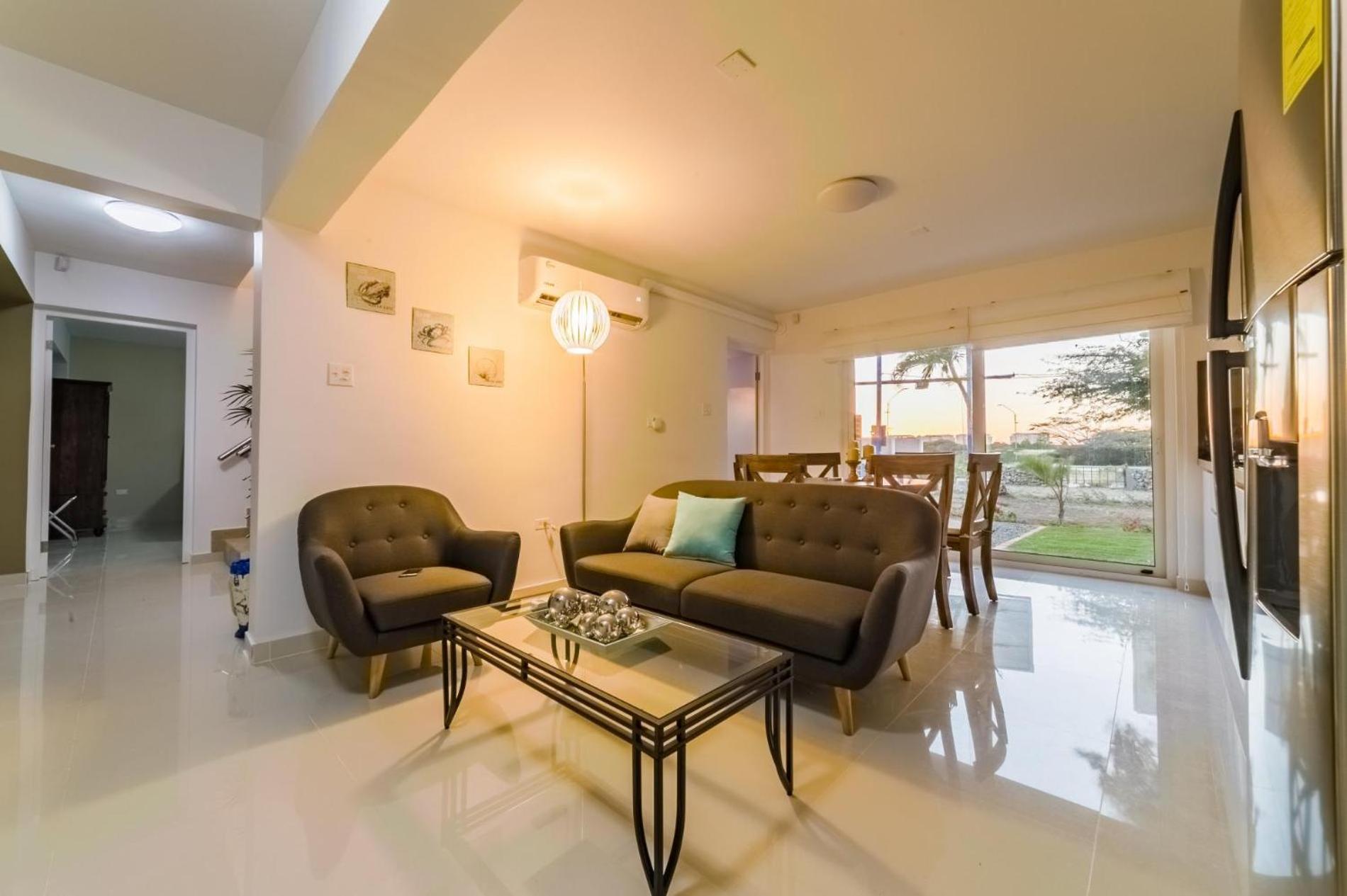 Koyari Modern Condos 9Br 7Ba Sleeps 26 W/ Pool And Roof Deck Palm Beach Exterior photo