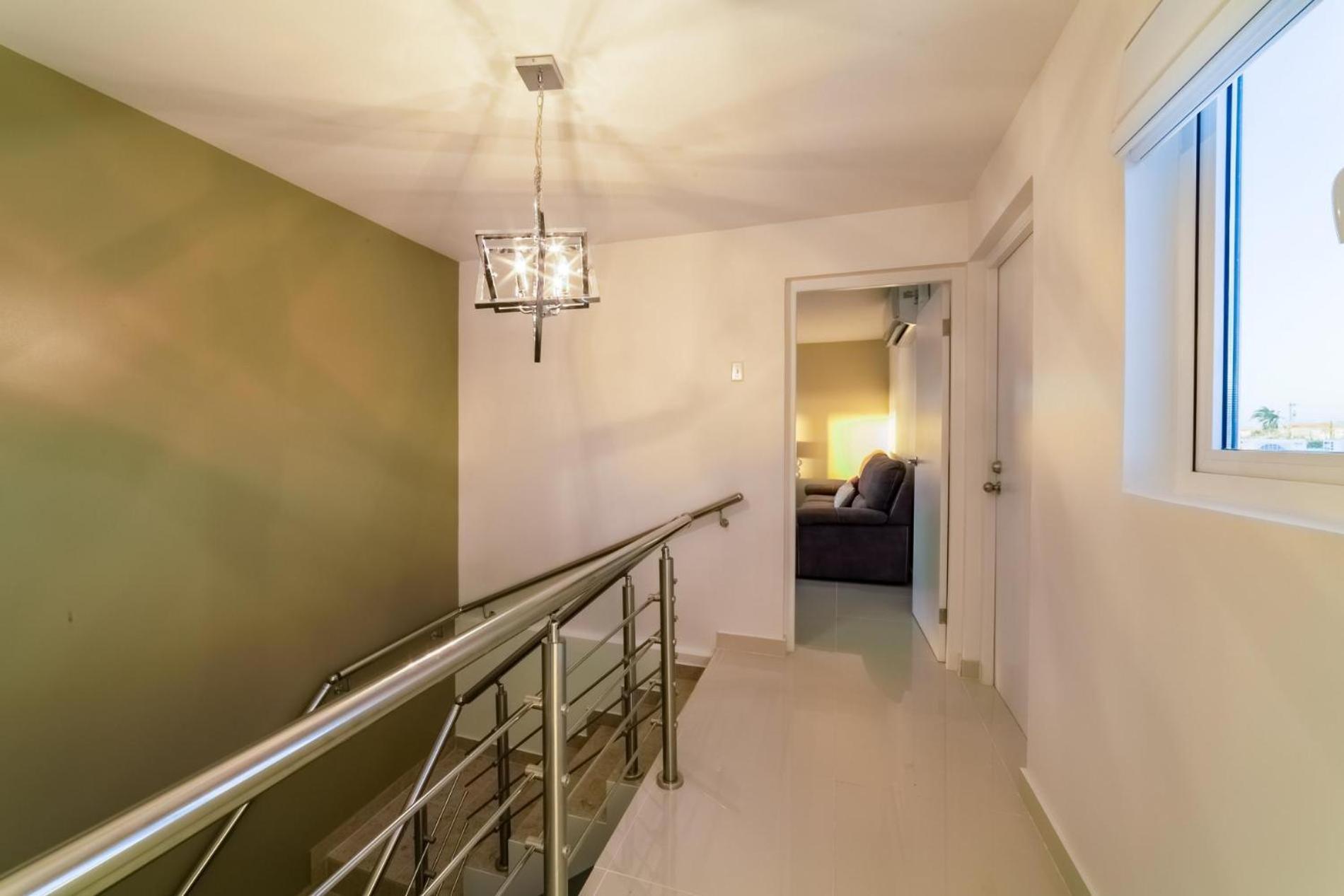 Koyari Modern Condos 9Br 7Ba Sleeps 26 W/ Pool And Roof Deck Palm Beach Exterior photo